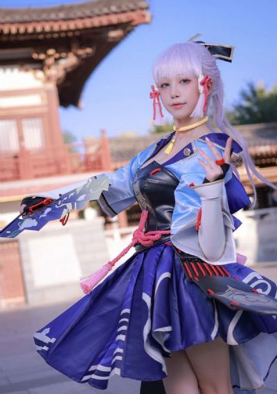 内衣办公室1卷一3卷动漫的导演_JVID性感写真