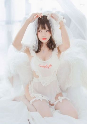 色婷婷五_超清电影免费在线